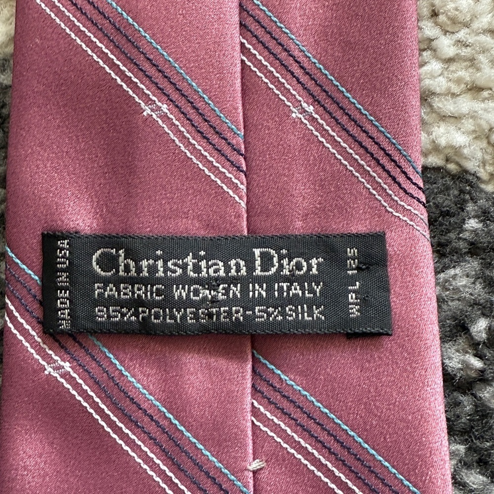 Dior Pink Silk Tie with Classic Stripes - Picture 3 of 5